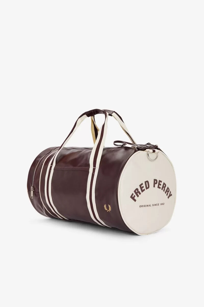 bolso fred perry classic barrel para hombre color rojo oscuro y beige