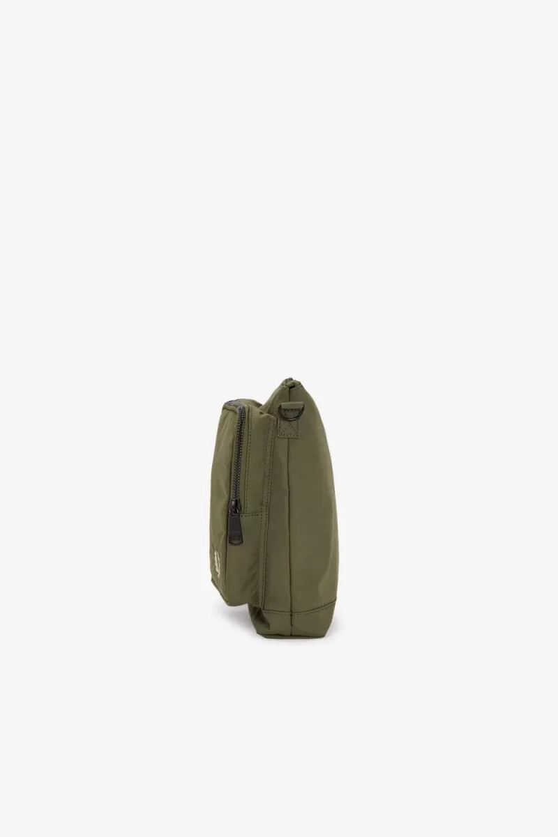 bolsos fred perry de nailon con bolsillos laterales para hombre color verde uniforme y gris cálido