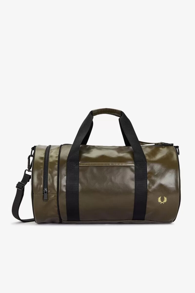 bolso fred perry tonal barrel para hombre verde uniforme y dorado