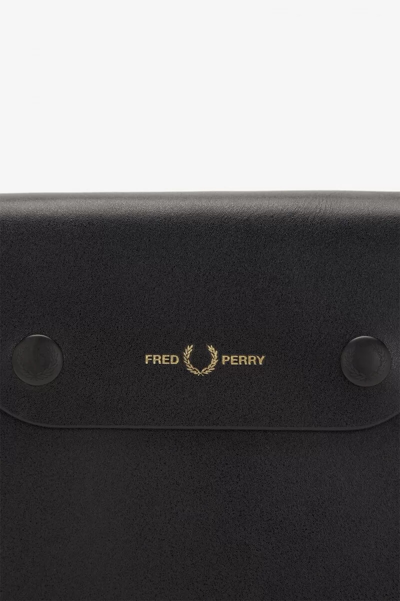 bolsos fred perry de piel bruñida para hombre color negro