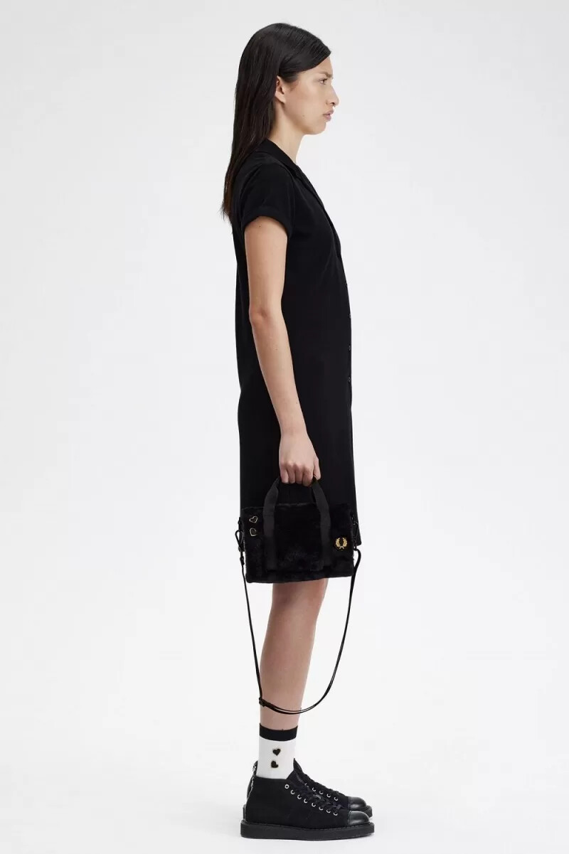 bolso fred perry mini barrel para mujer color negro
