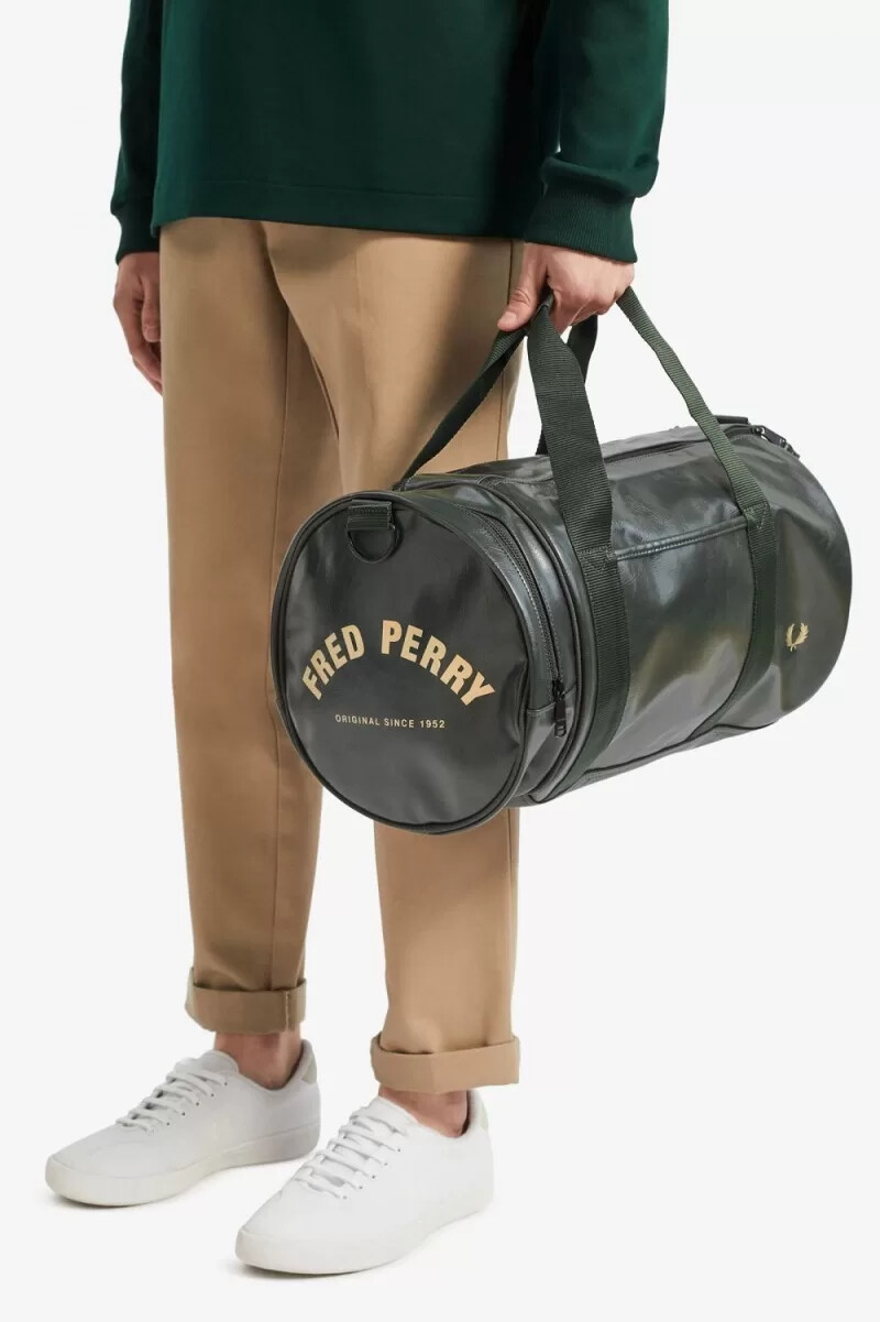 bolso fred perry tonal barrel para mujer verde oscuro