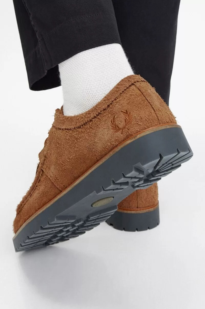 botas fred perry low kenney para hombre color café oscuro