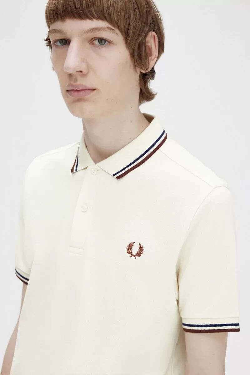 camisa fred perry m3600 para hombre color beige azul marino francés marrón whisky