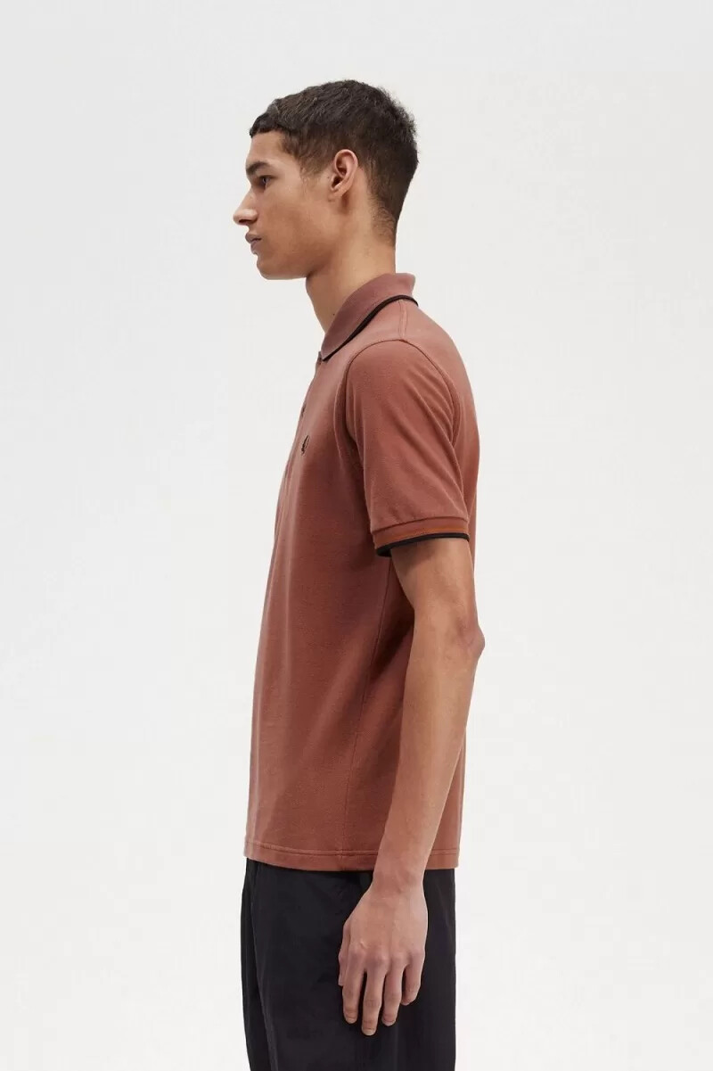camisa fred perry m12 para hombre color marrón whisky café oscuro y negro