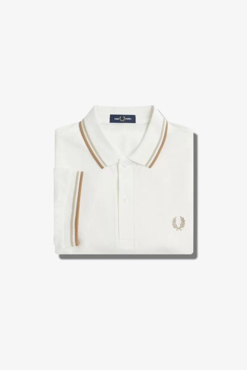camisa fred perry m3600 para hombre color blanco nieve y verde avena