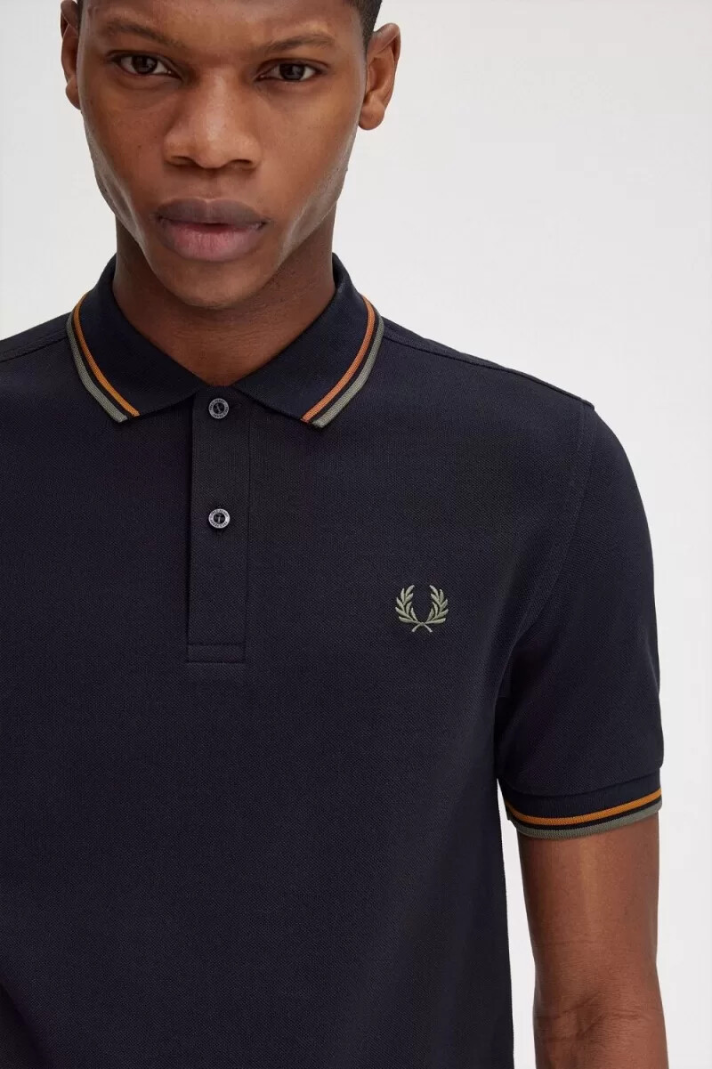 camisa fred perry m3600 para hombre color azul marino marrón y verde campo