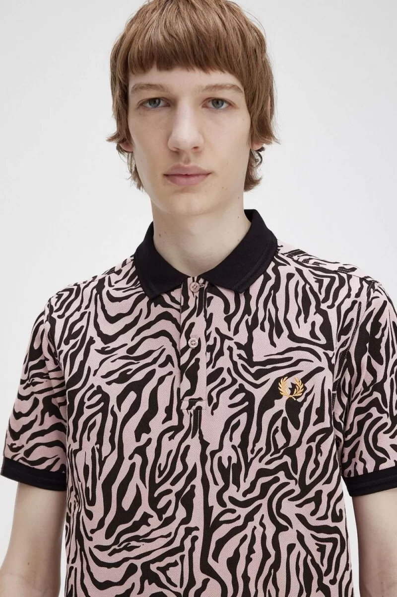 camisa fred perry con estampado de cebra para hombre en rosa empolvado