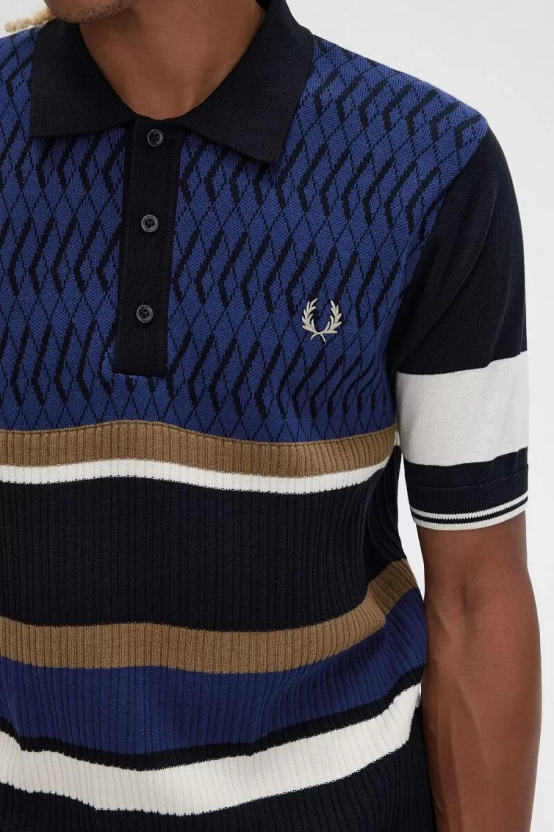 camisa de punto con paneles de rombos de fred perry para hombre azul marino francés