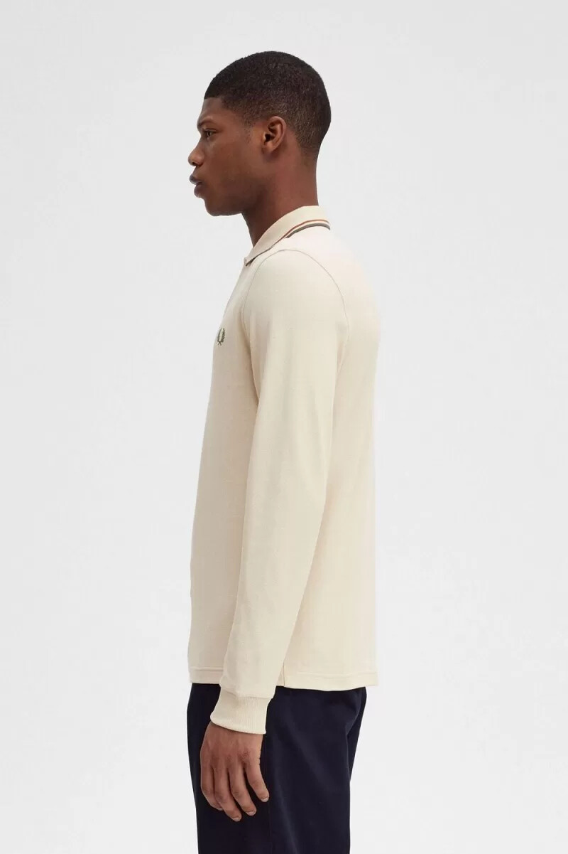 camisa fred perry m3636 para hombre color marrón avena y verde campo