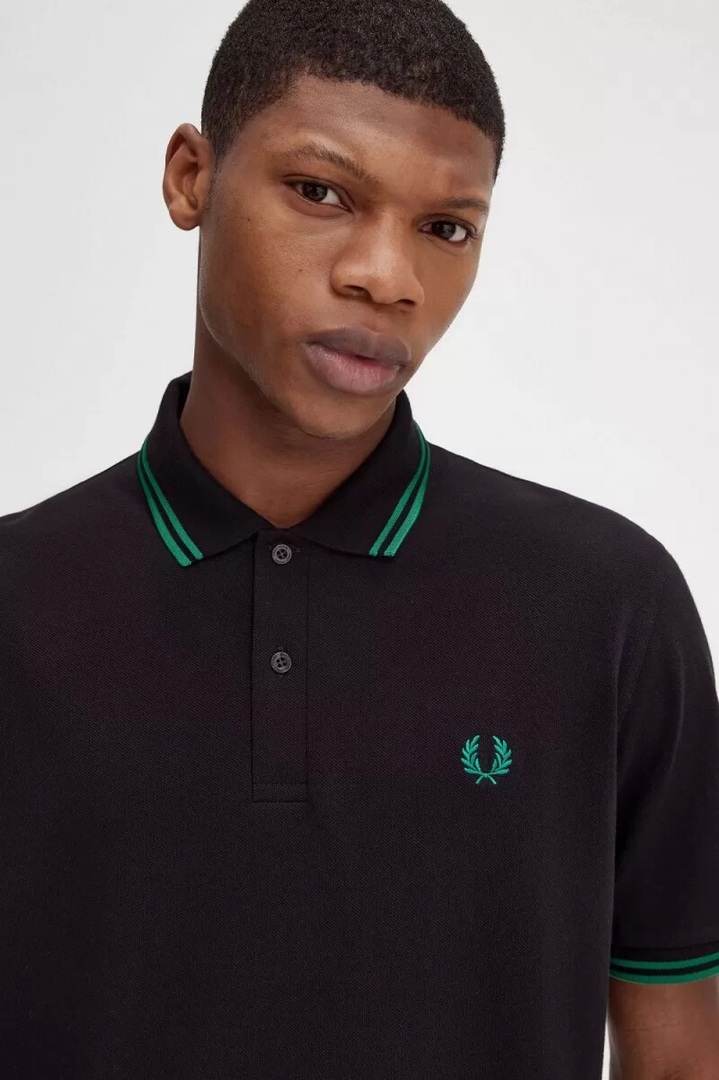 camisa fred perry m12 para hombre negra y verde