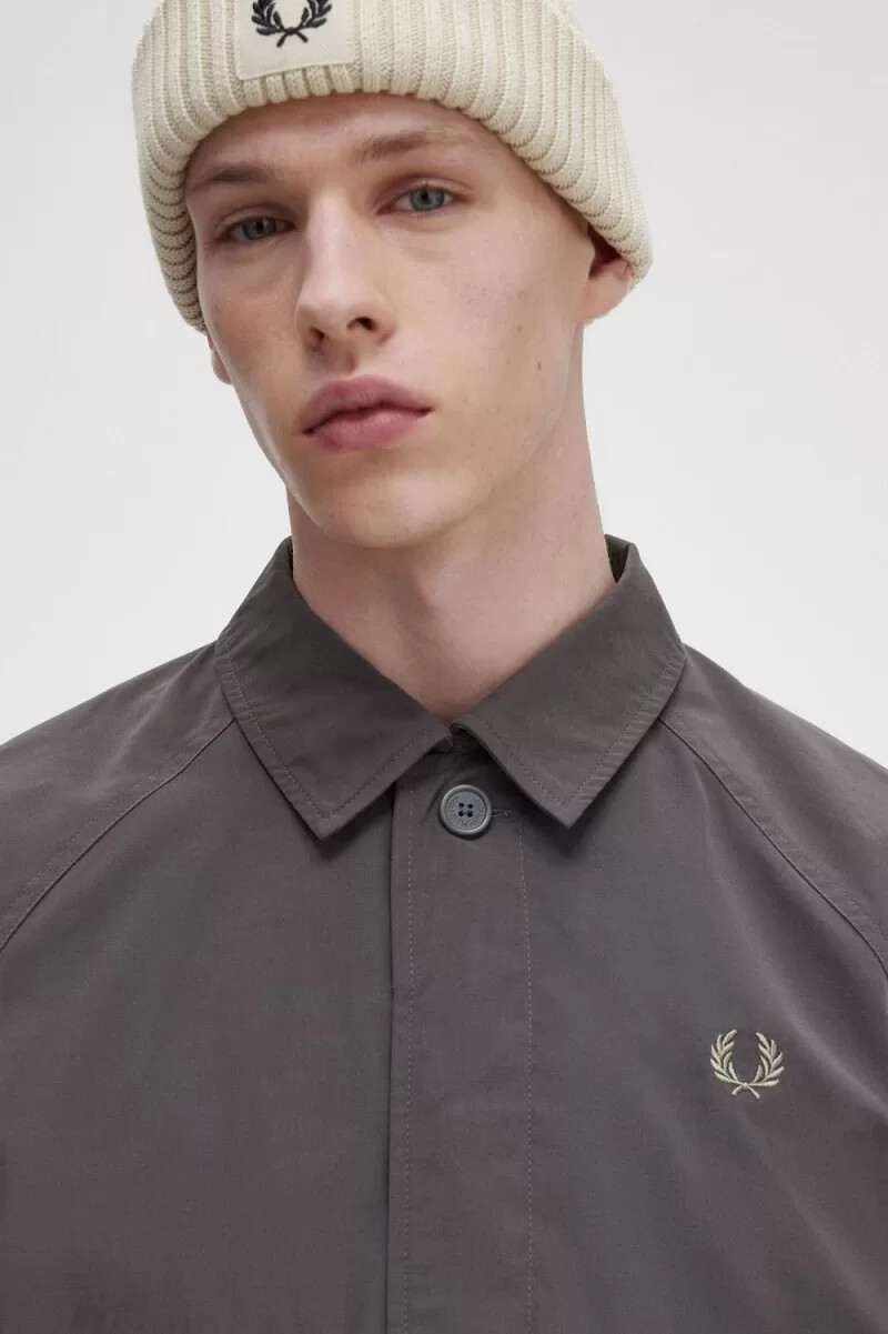camisa utilitaria fred perry para hombre color gris plomo