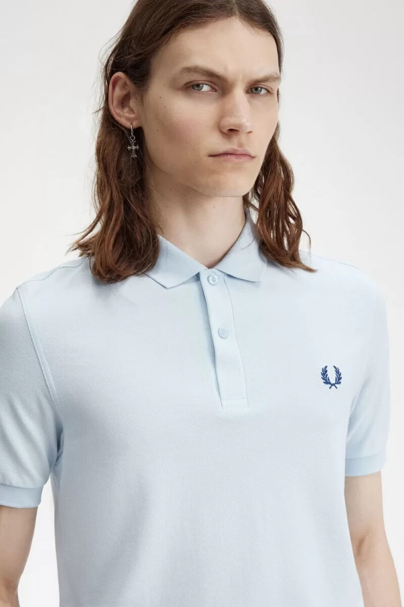 camisa fred perry m6000 para hombre color azul medianoche aguamarina claro
