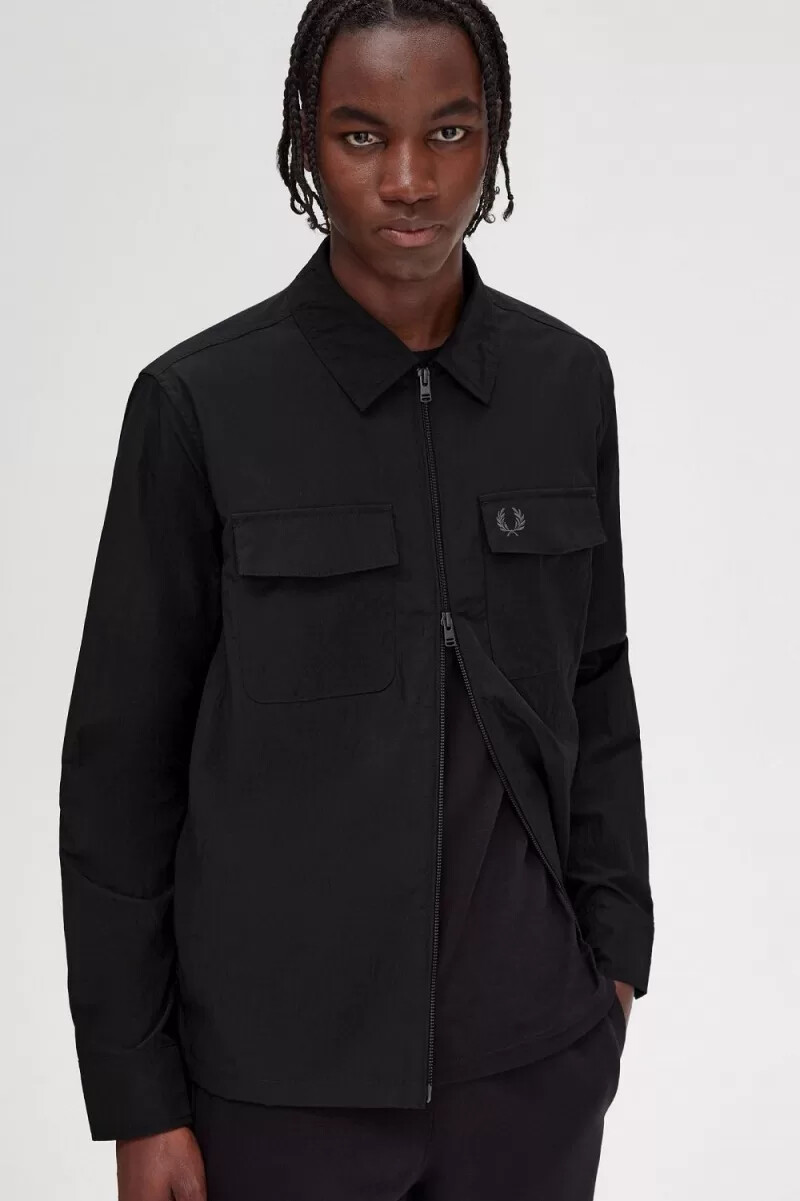 camisa fred perry con cremallera para hombre color negro
