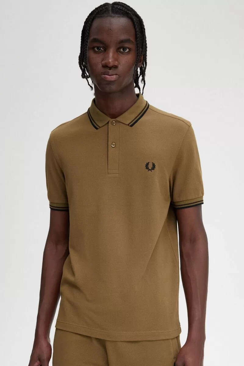 camisa fred perry m3600 para hombre color marrón tabaco quemado y negro