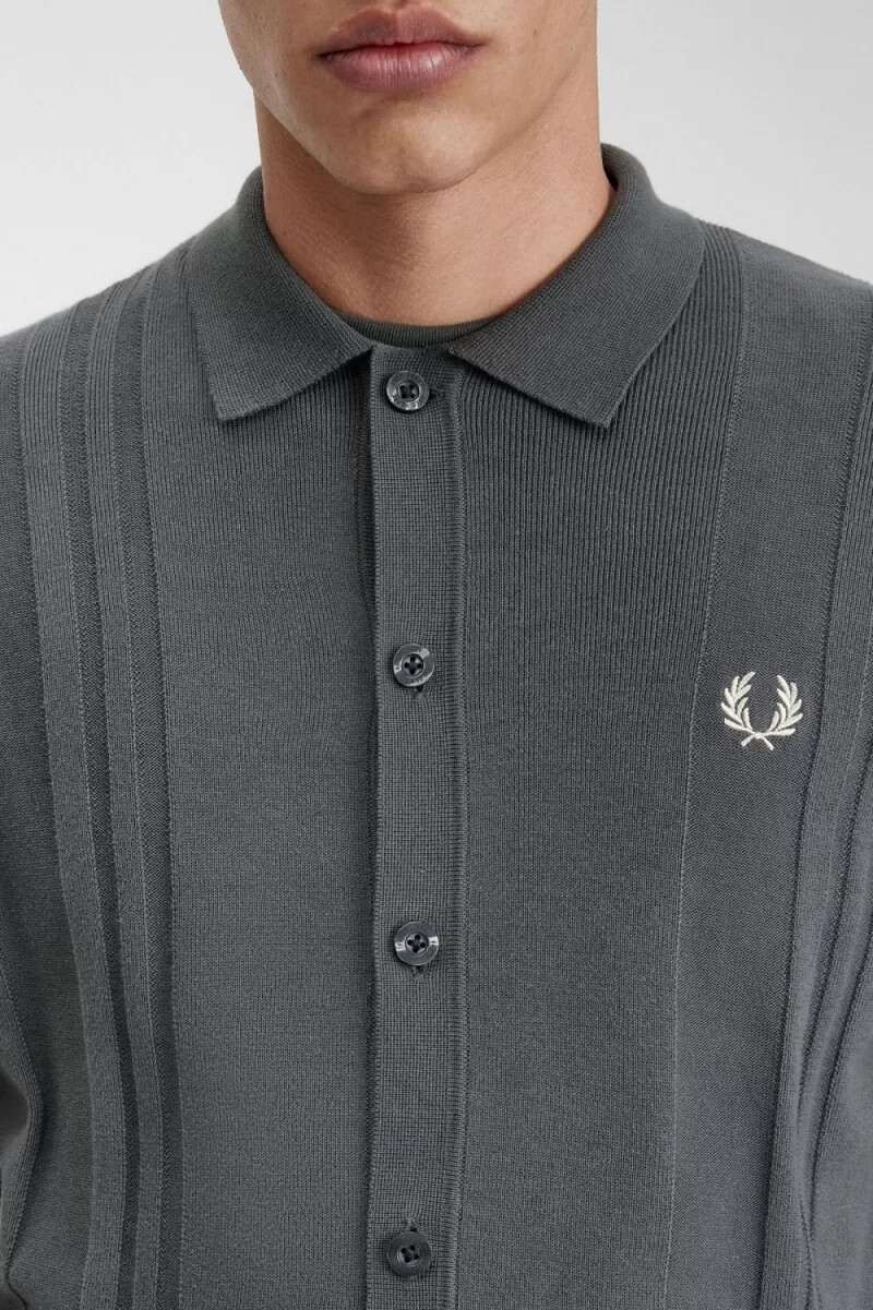 camisa de punto con botones fred perry para hombre color verde campo