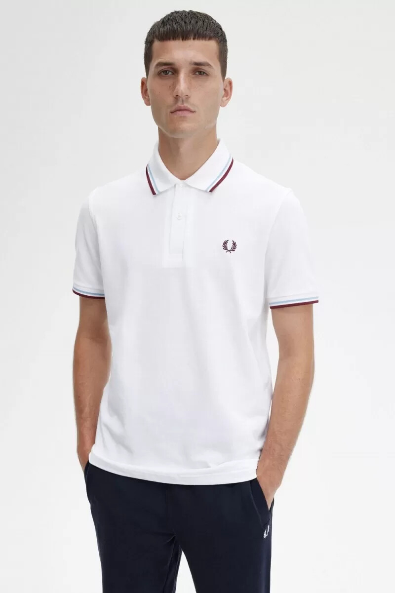 camisa fred perry m12 para hombre color blanco aguamarina y granate