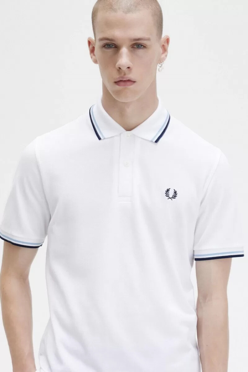 camisa fred perry m12 para hombre color blanco aguamarina y azul marino