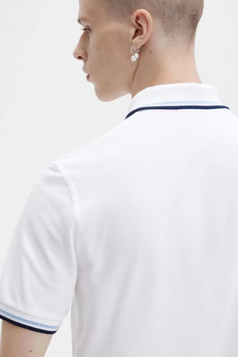 camisa fred perry m12 para hombre color blanco aguamarina y azul marino