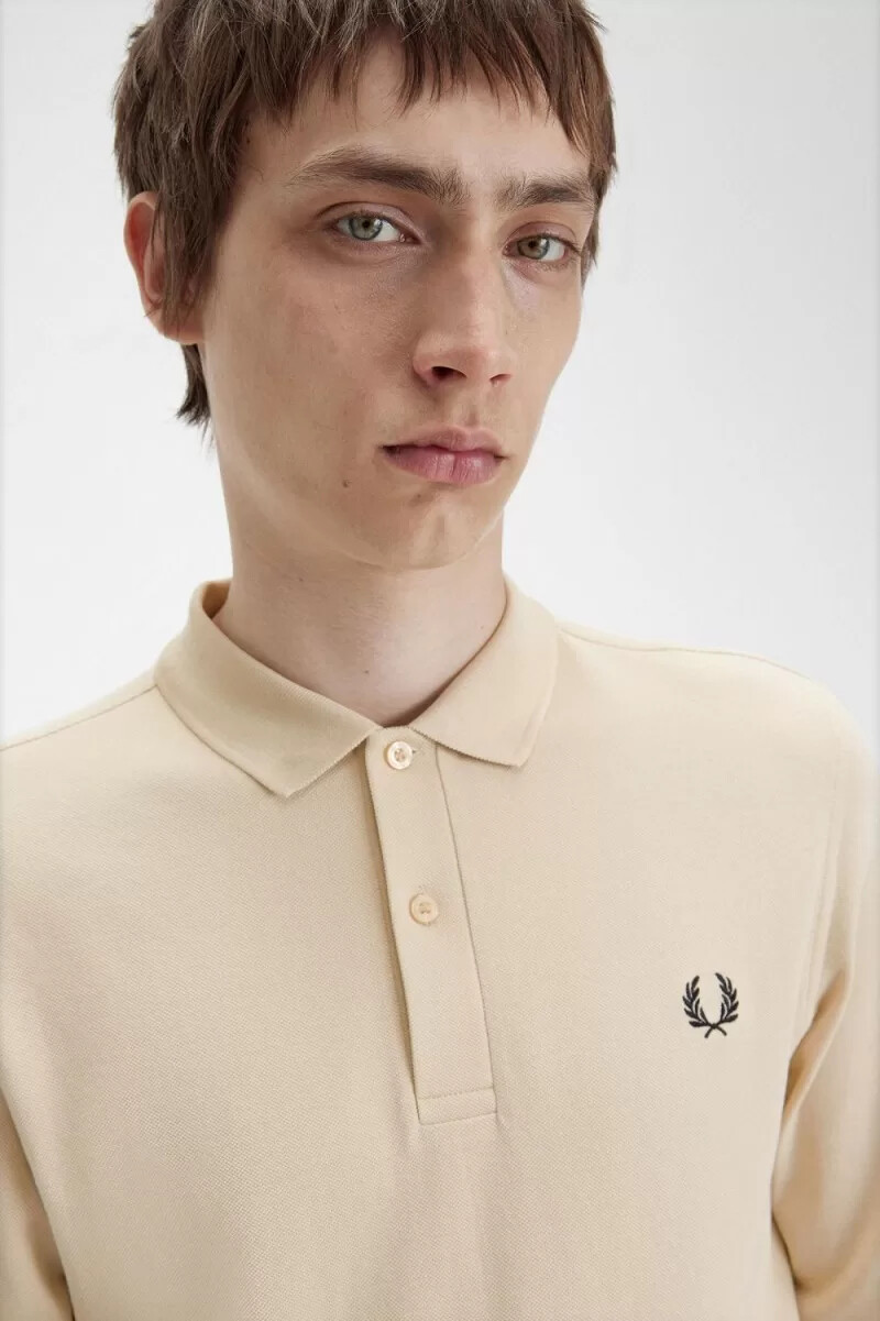 camisa fred perry m6006 para hombre color avena y negro