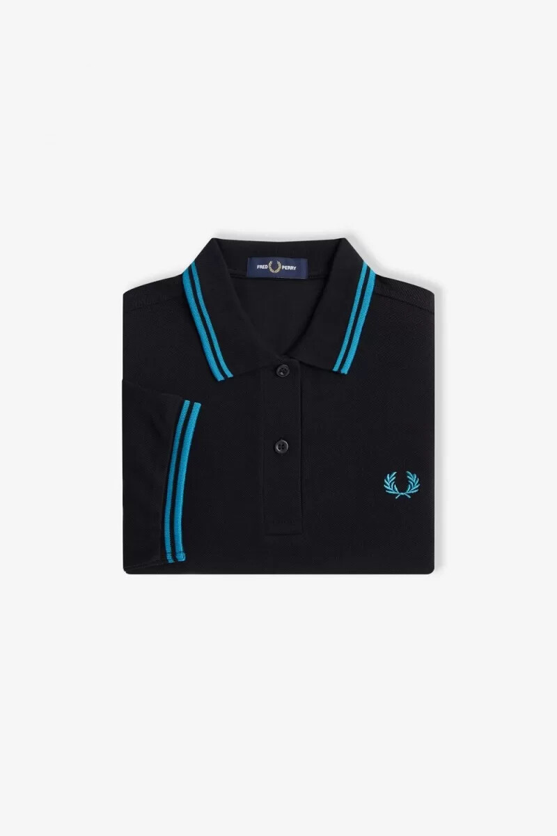 camisa fred perry g3600 para mujer color negro y azul cibernético.