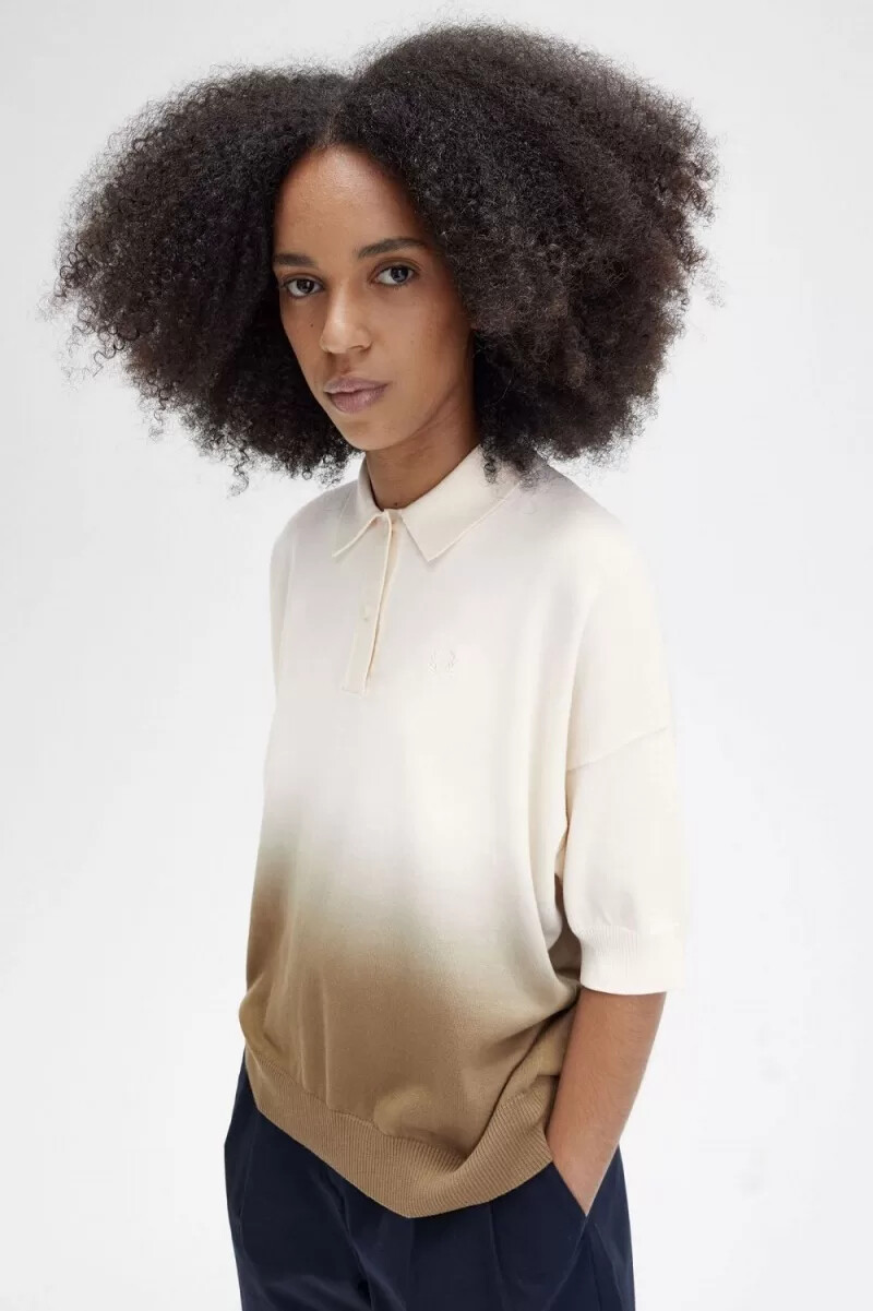 camisa de punto ombré para mujer de fred perry en tono melocotón sedoso