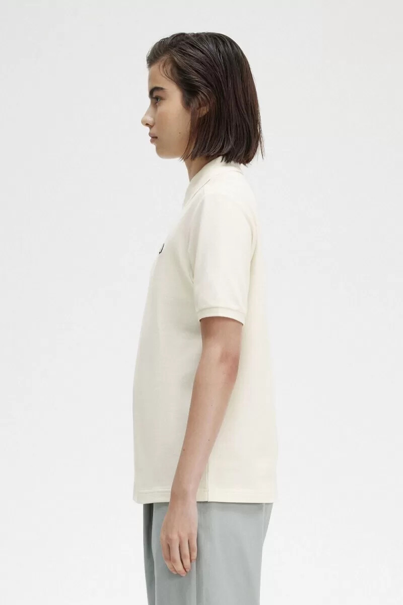 camisa fred perry g6000 para mujer beige y negra
