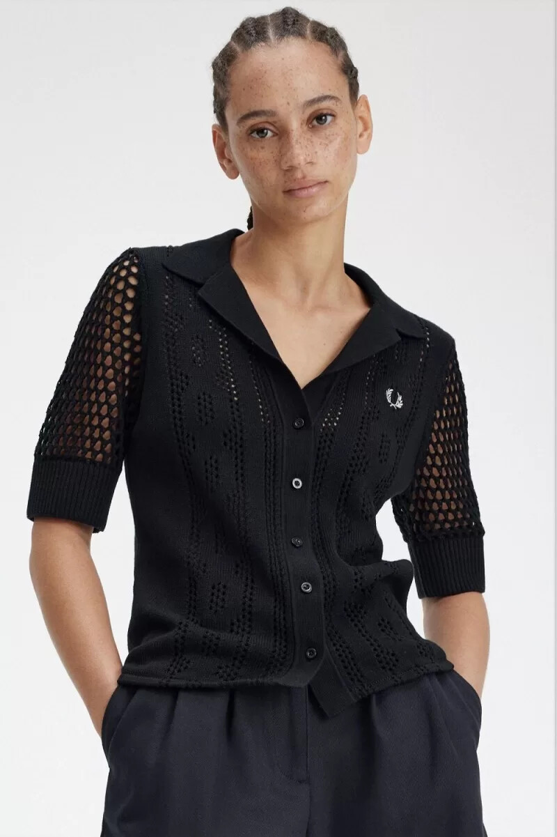 camisa de punto abierto con botones para mujer de fred perry color negro