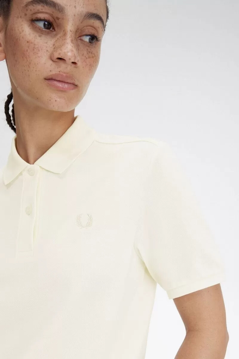 camisa fred perry g6000 para mujer beige avena