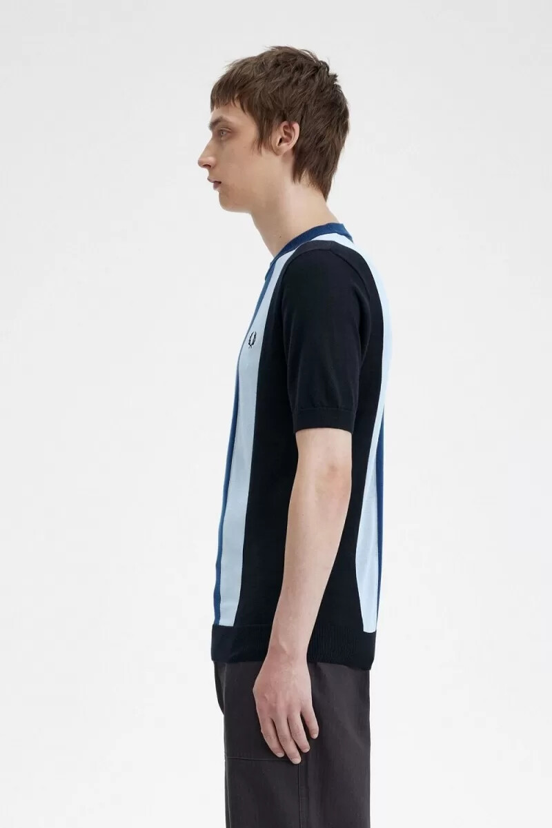 camiseta de punto fino a rayas fred perry para hombre en azul marino turquesa y cobalto sombreado
