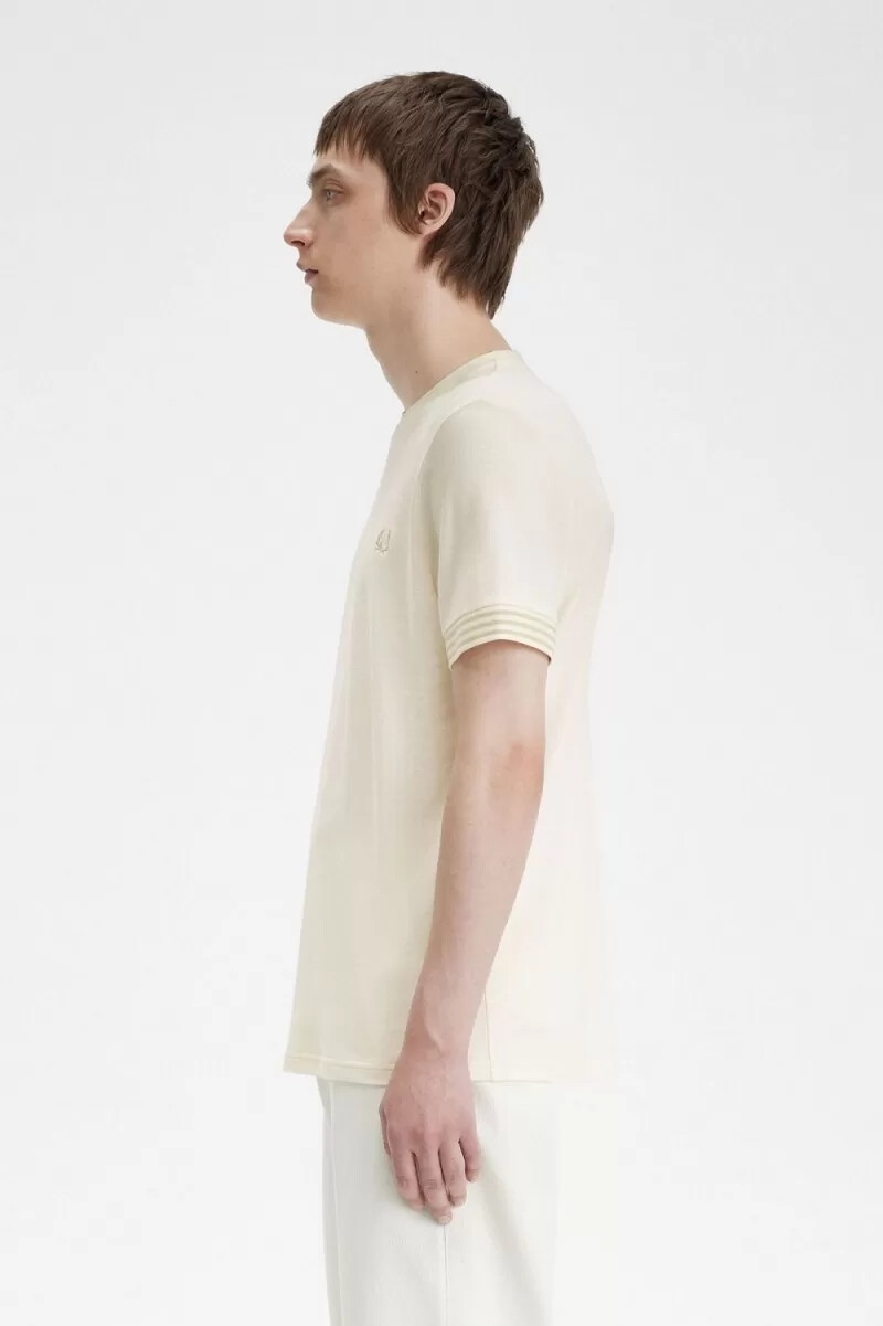 camiseta fred perry con puños a rayas para hombre en beige