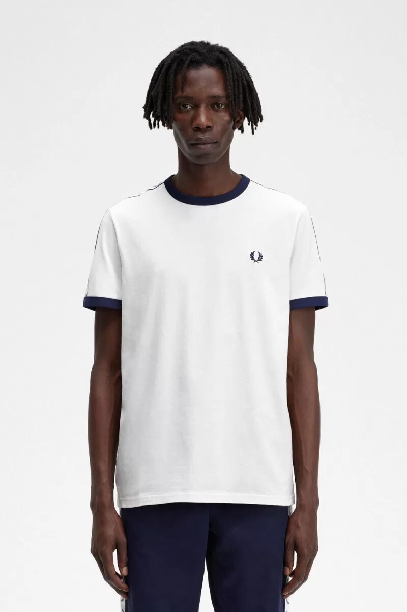 camiseta fred perry con ribetes en blanco nieve para hombre