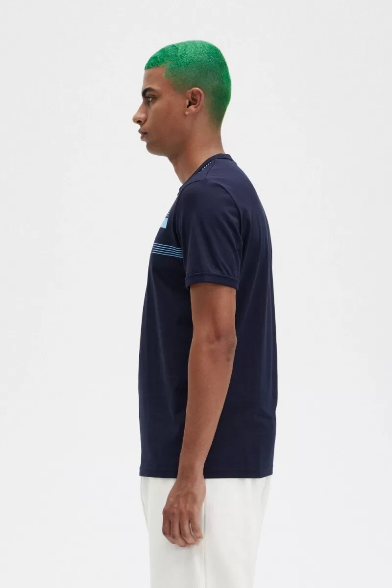 camiseta fred perry con estampado glitch para hombre color azul marino