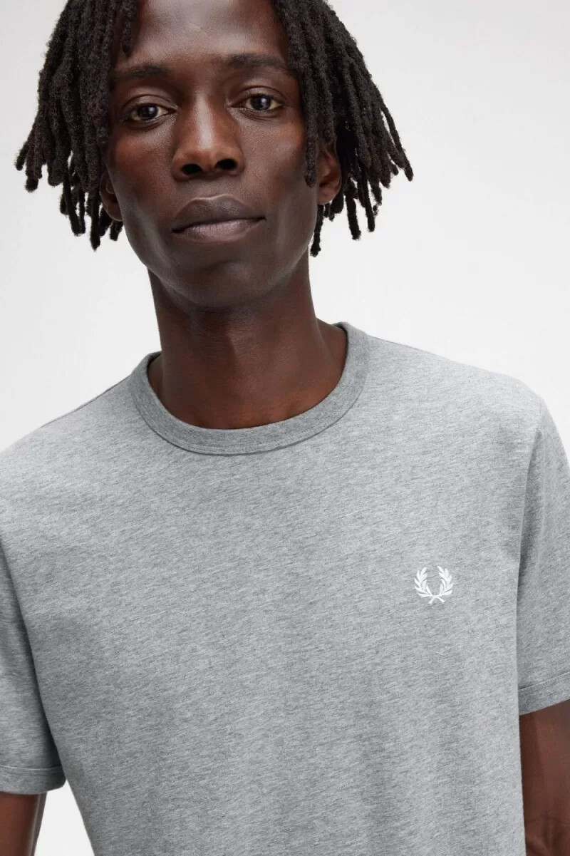camiseta fred perry ringer para hombre gris