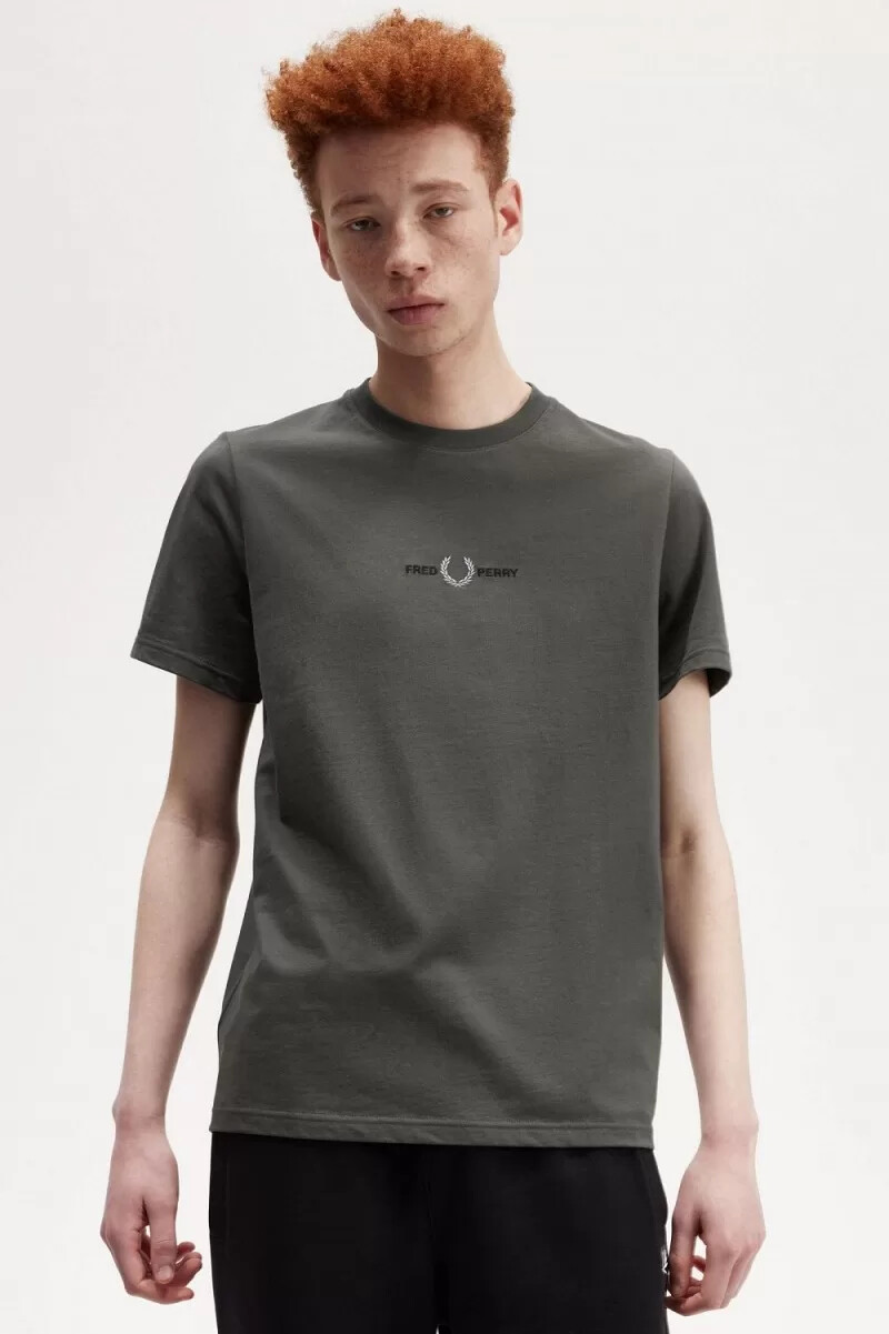 camiseta bordada fred perry para hombre color verde campo