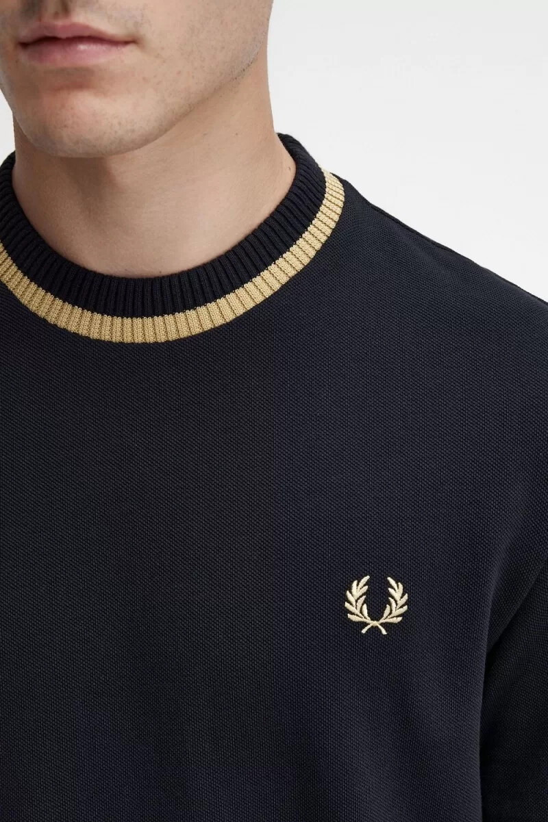 camiseta de piqué con cuello redondo de fred perry para hombre color negro