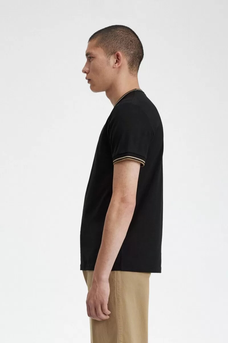 camiseta fred perry twin tipped para hombre negra verde y marrón