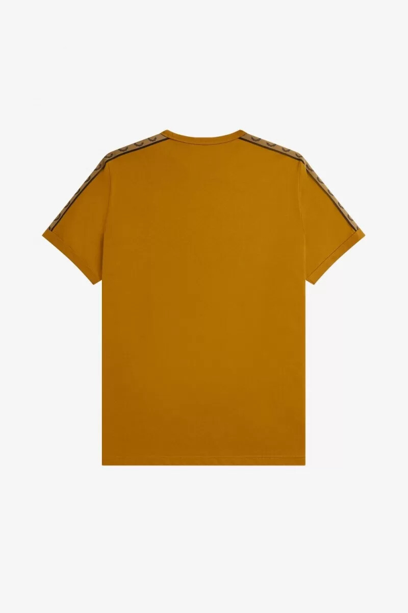 camiseta fred perry con ribetes y cinta en contraste para hombre color marrón café oscuro