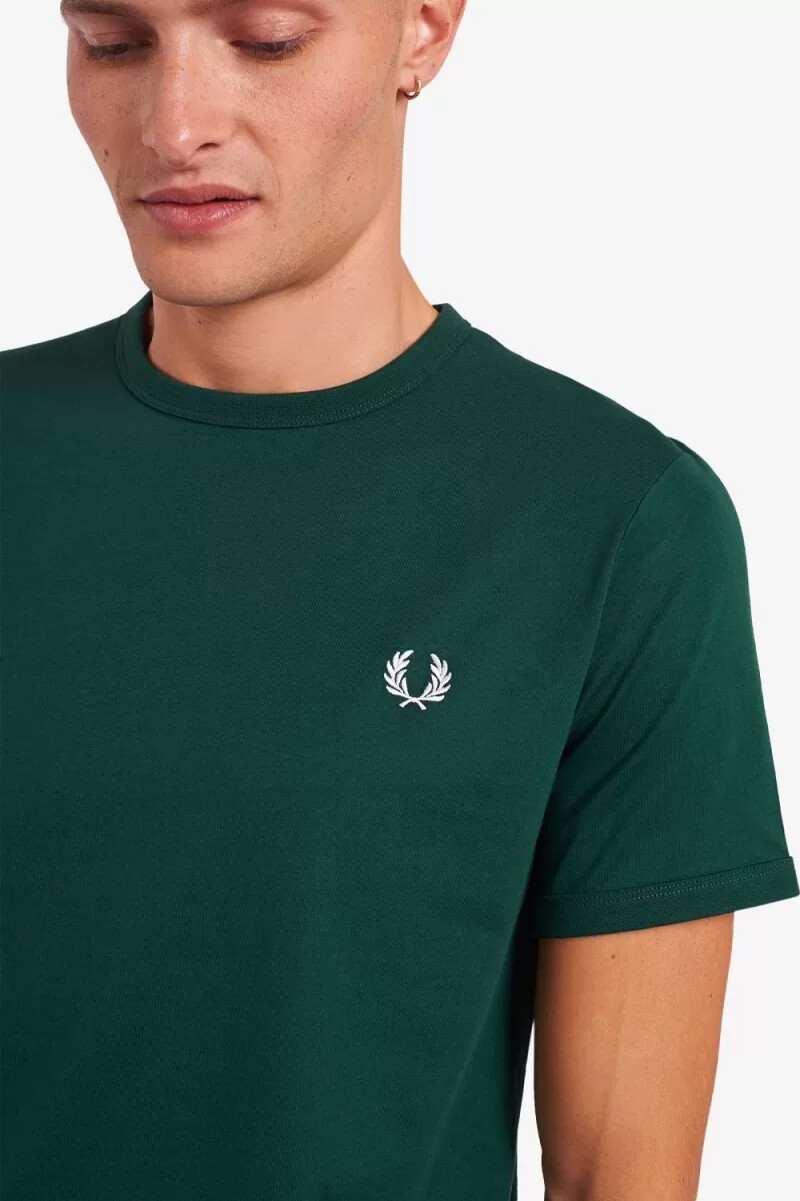 camiseta fred perry ringer para hombre verde hiedra