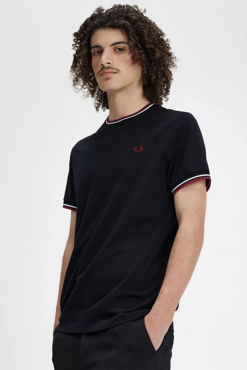 camiseta fred perry twin tipped para hombre azul marino blanco nieve y rojo quemado