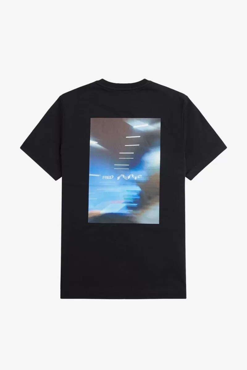 camiseta con gráfico abstracto de fred perry para hombre negra y blanca