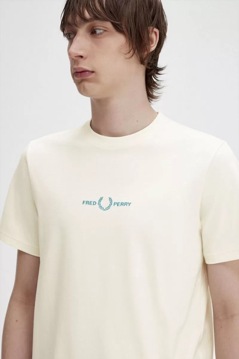 camiseta bordada fred perry para hombre en beige