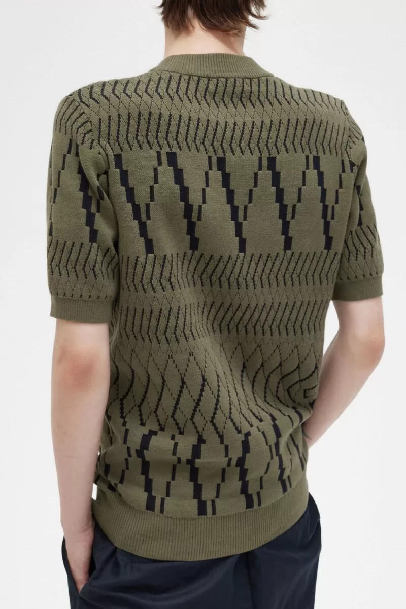 camiseta de punto con paneles de rombos de fred perry para hombre verde uniforme