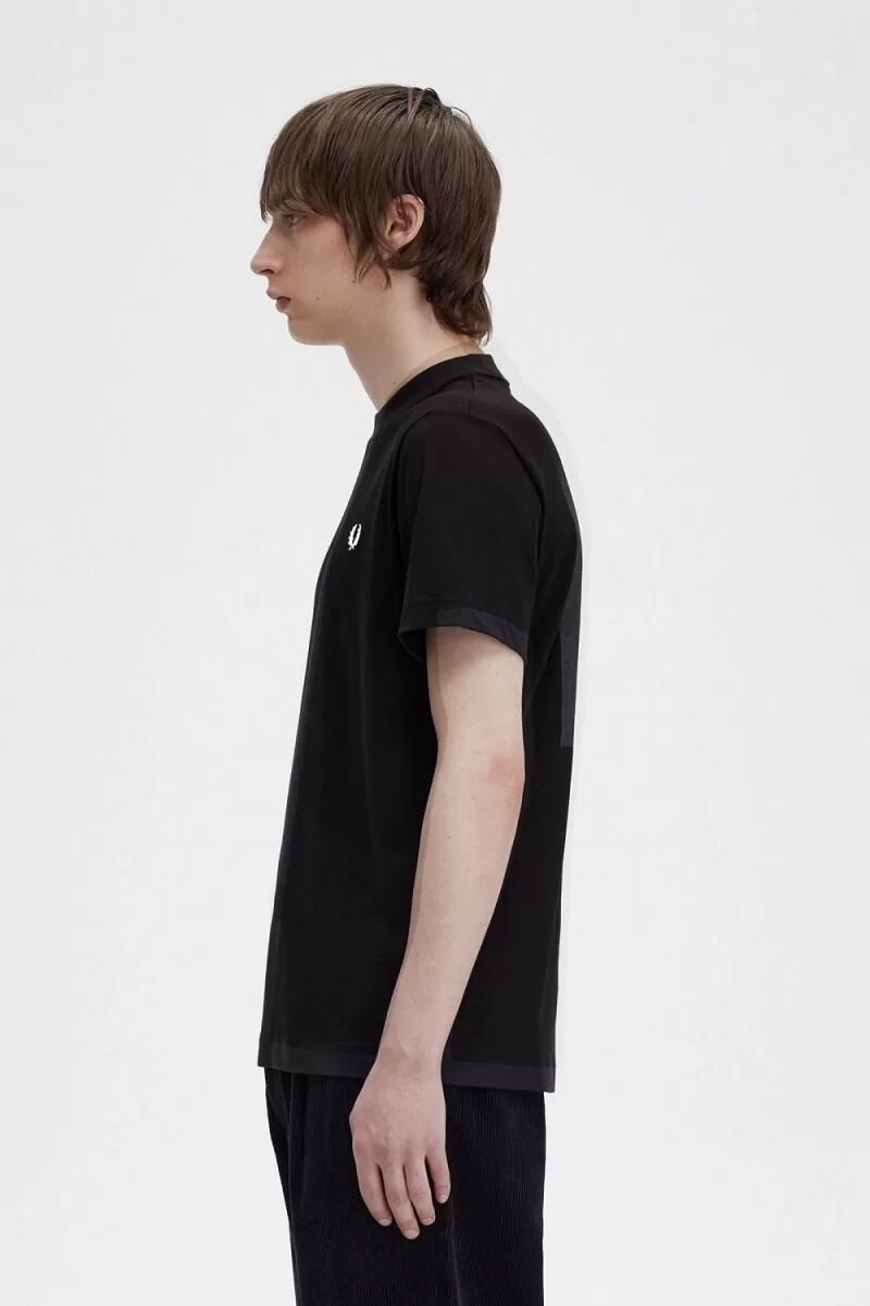 camiseta gráfica fred perry rave para hombre negra