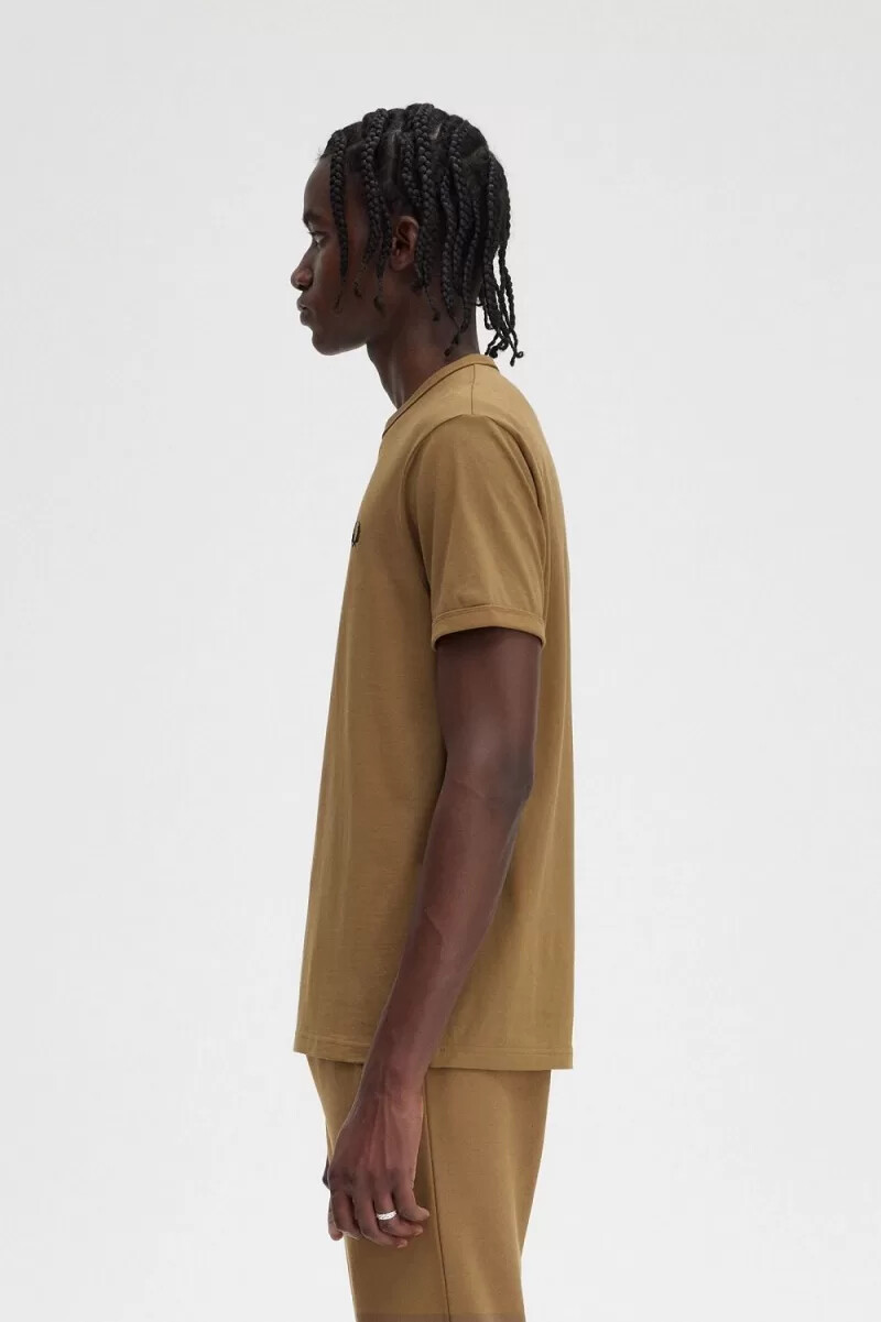 camiseta fred perry ringer para hombre marrón