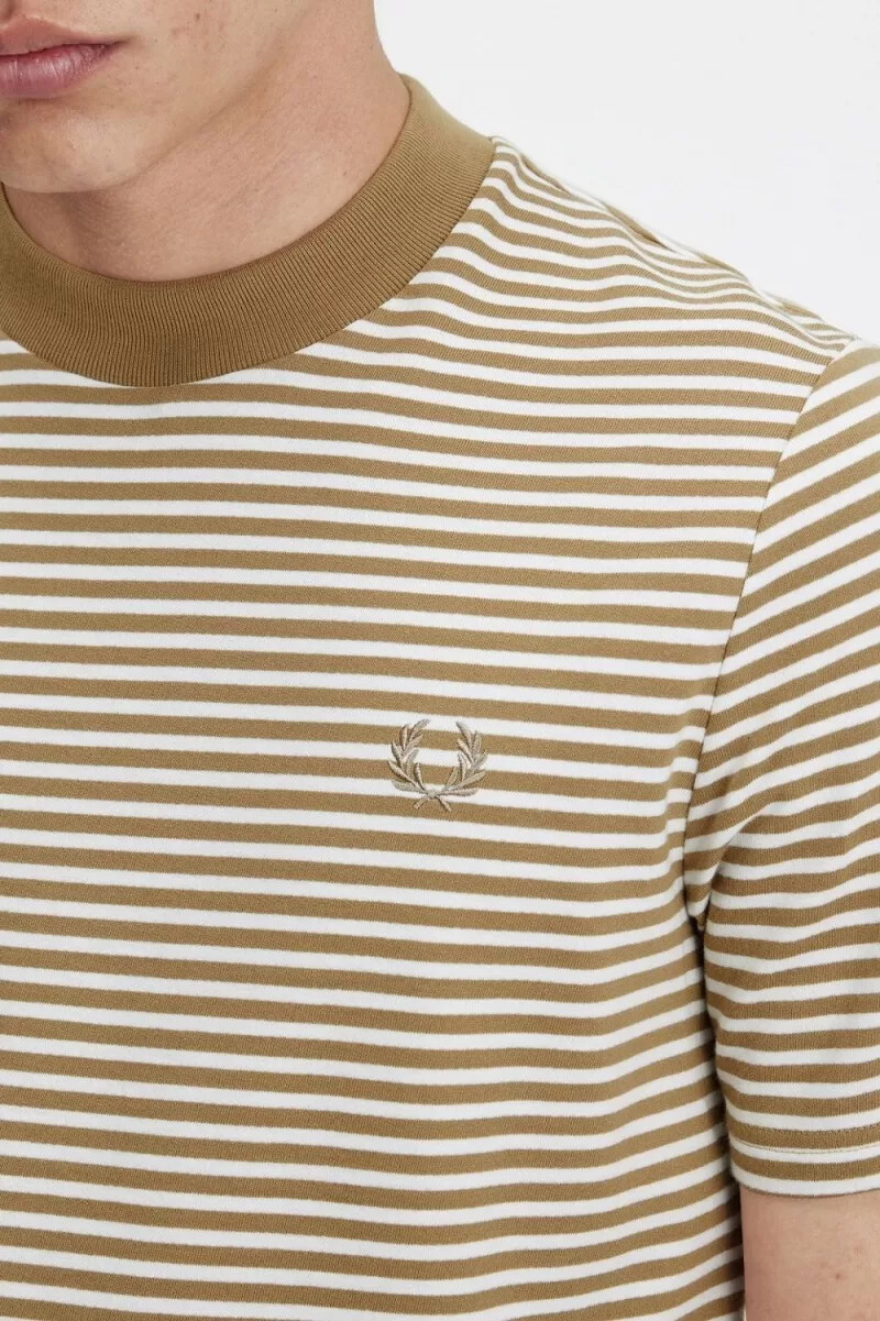 camiseta fred perry de rayas finas y peso pesado para hombre color blanco nieve y verde