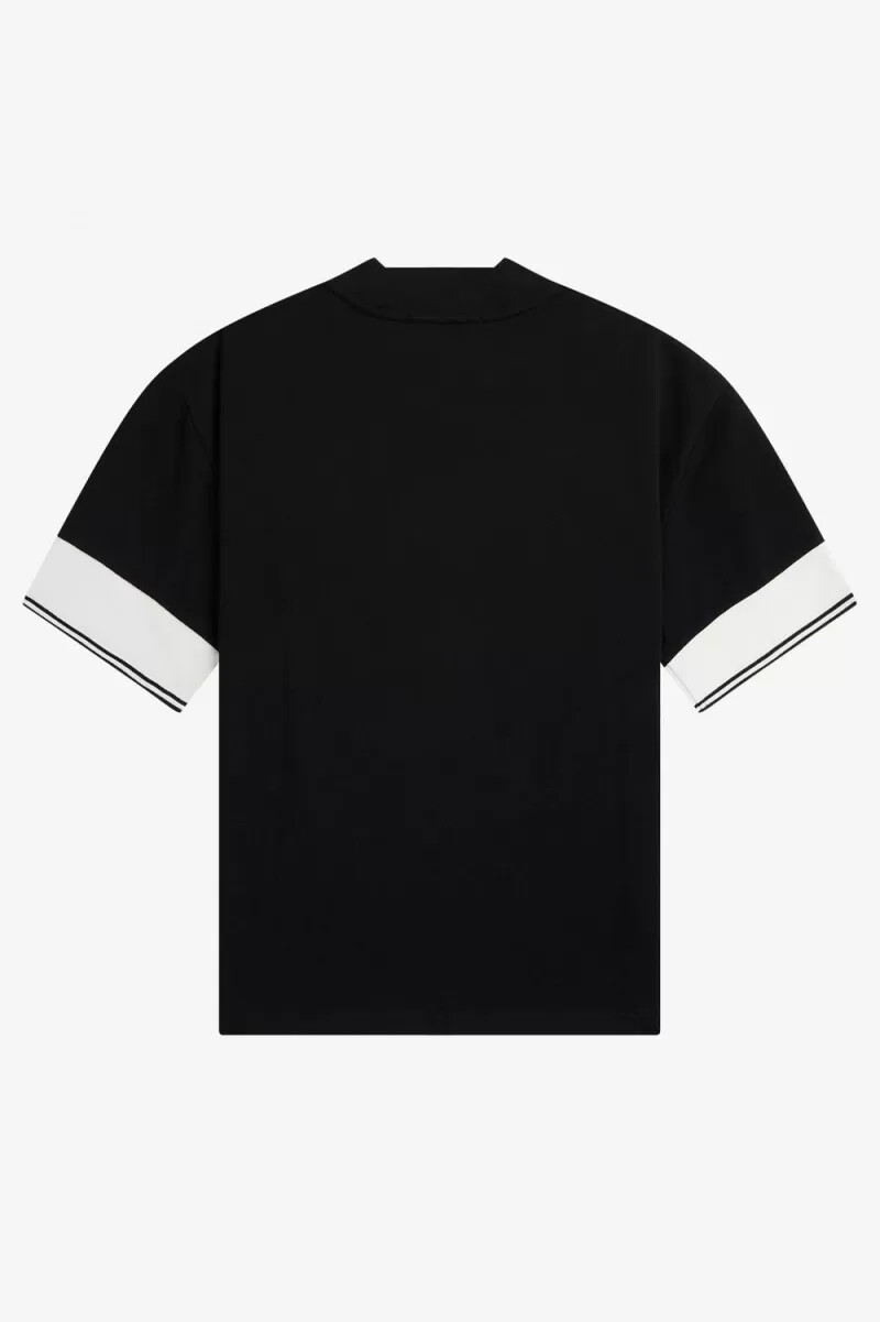 camiseta de piqué con puños con ribete de fred perry para mujer color negro