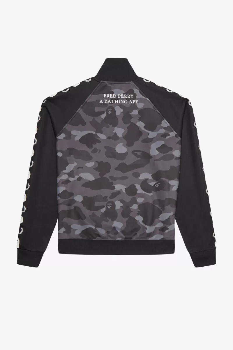 chaqueta deportiva fred perry con panel de camuflaje para hombre color negro