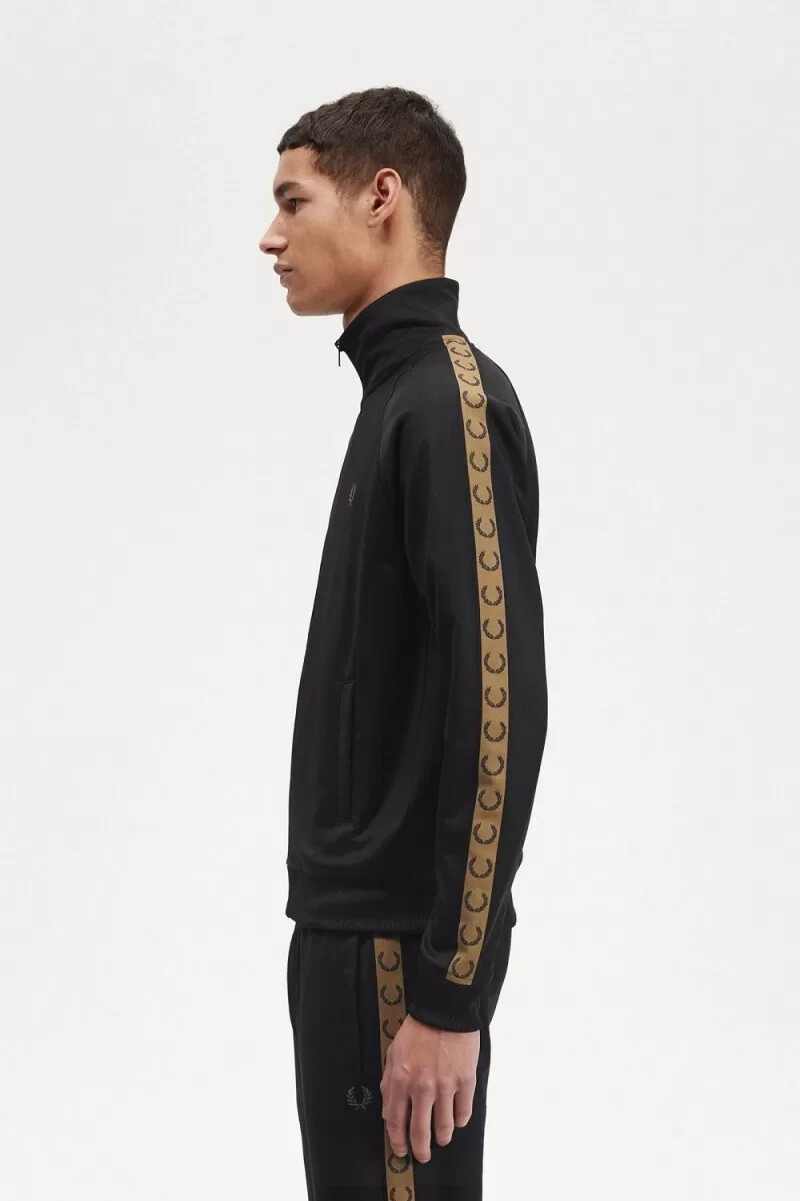 chaqueta deportiva fred perry con cinta en contraste para hombre color negro y marrón