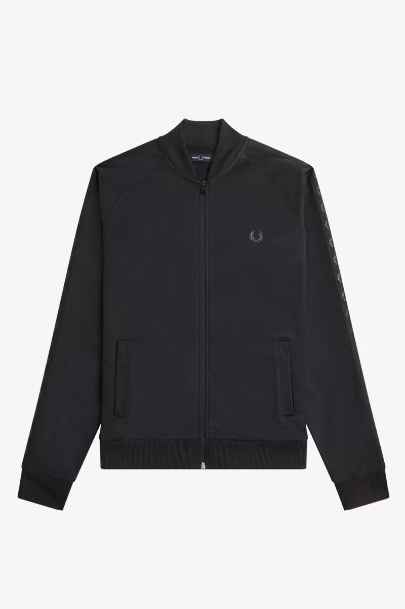 chaqueta deportiva fred perry tonal tape para hombre color negro